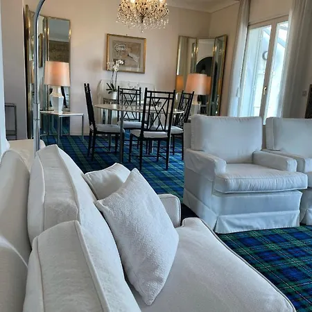 Attico Vista Mare Apartment